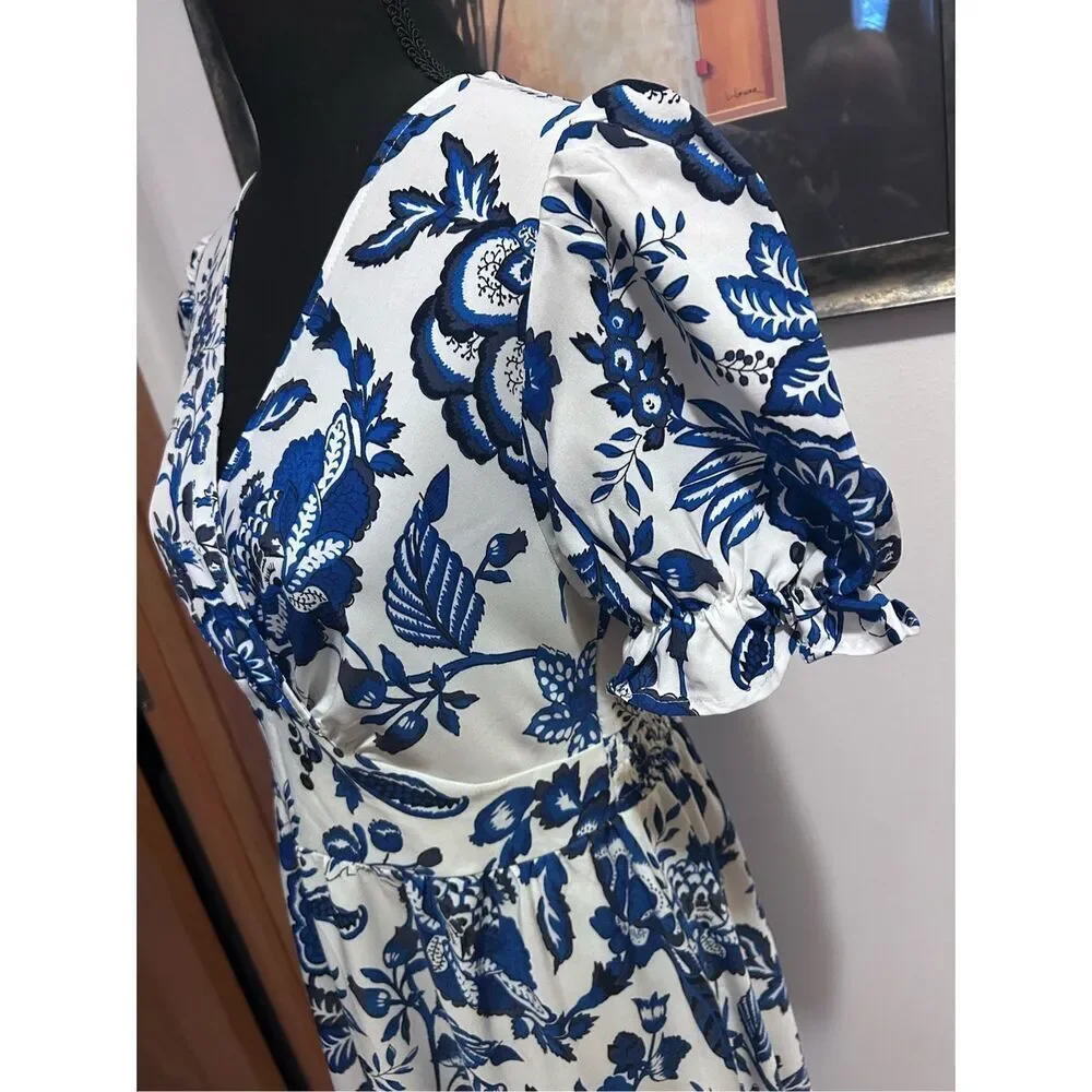 Blue & White Floral Puff Sleeve Flowy Midi Dress Smocked Waist M NWOT - Picture 7 of 13